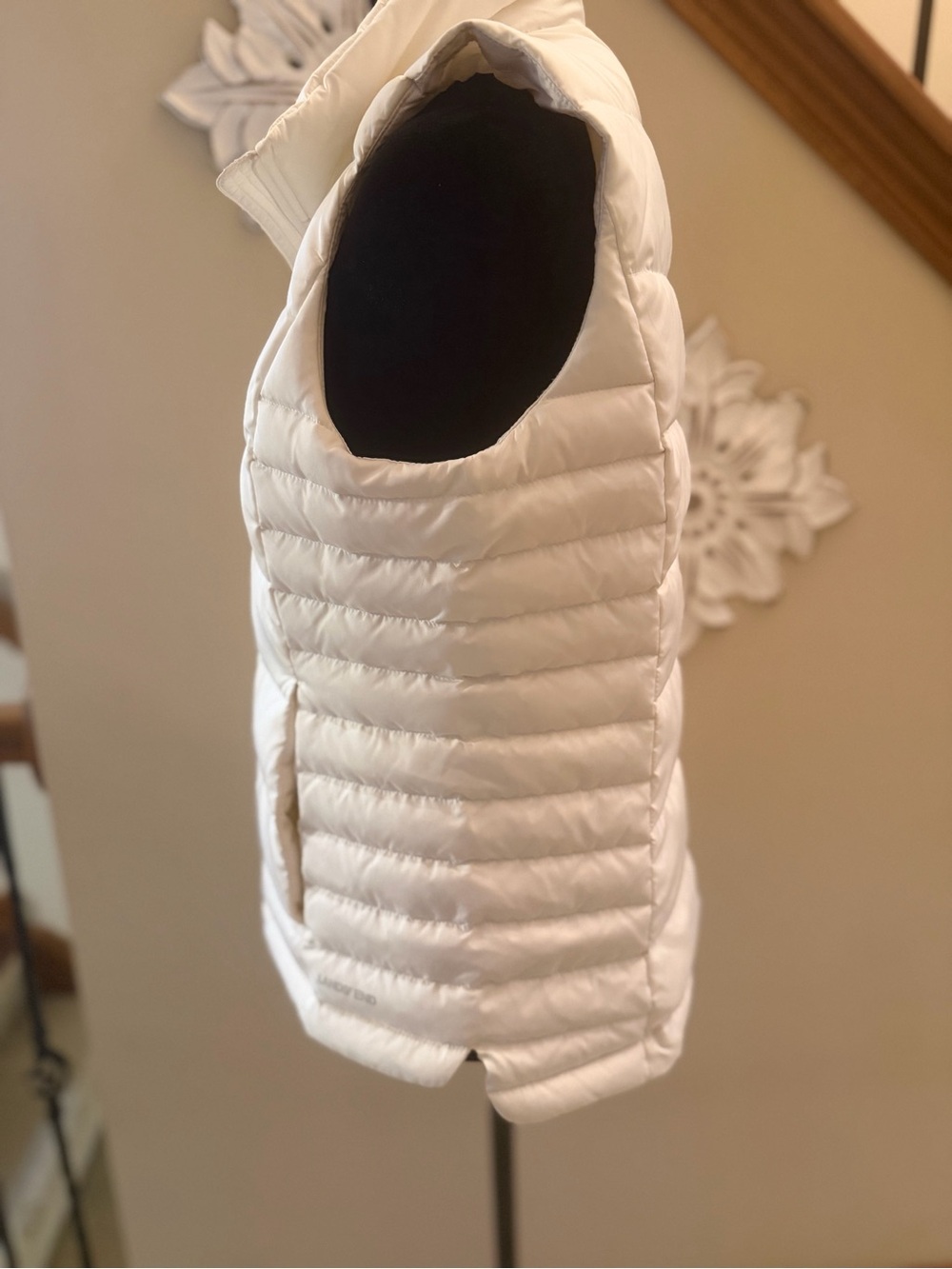 Lands’ End Women’s Puffer Vest Small 6-8 White Quilted Lightweight Full Zip - Picture 4 of 6